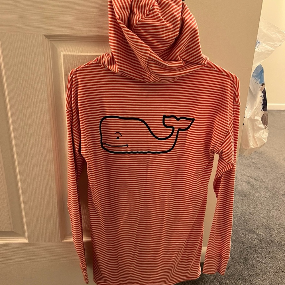 Vineyard vines Striped Red and White Whale T-shirt Hoodie
